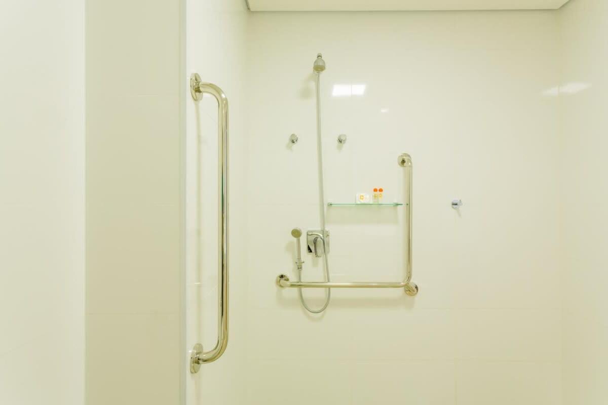 Bhomy Bela Vista Adaptado E Confortavel Apm1306 São Paulo Kültér fotó